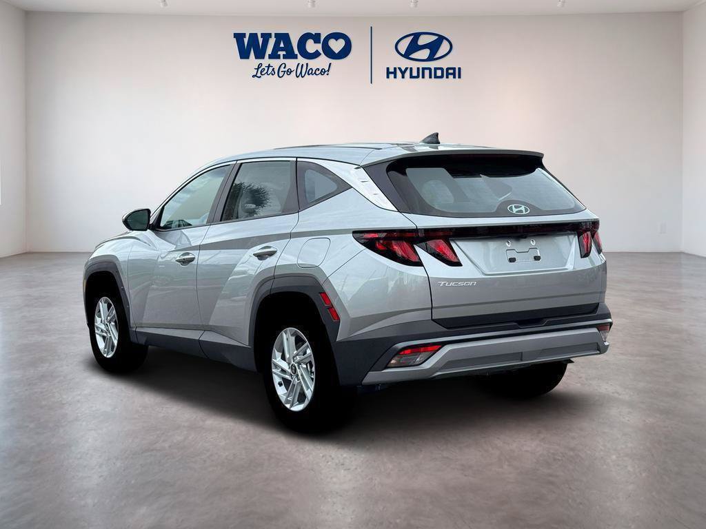 New 2026 Hyundai Tucson SE w/ Tow & Go Package FWD image 5