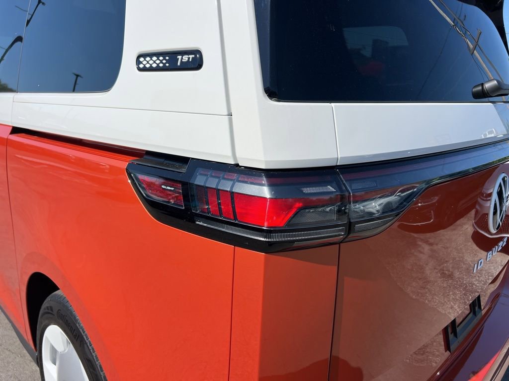 New 2025 Volkswagen ID. Buzz 1st Edition image 12