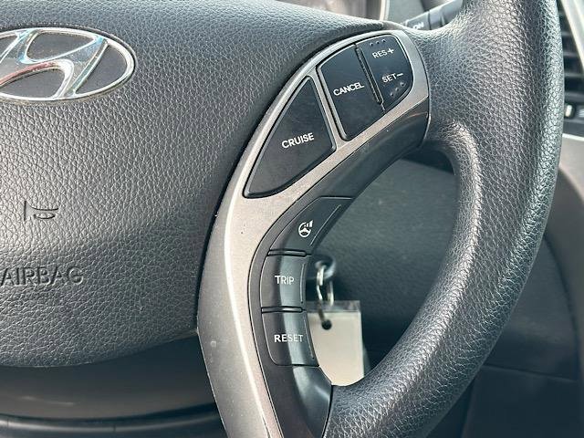 Used 2016 Hyundai Elantra GT image 14