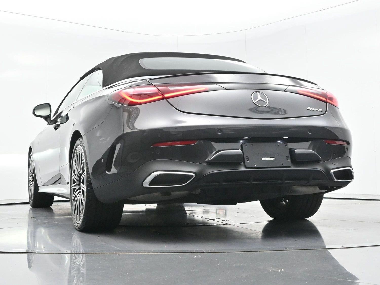 Used 2026 Mercedes-Benz CLE 300 4MATIC Cabriolet image 42