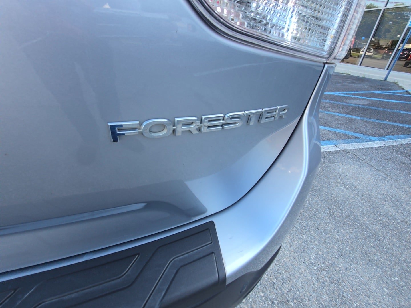 Used 2020 Subaru Forester Limited w/ Popular Package #3 AWD/4WD image 11