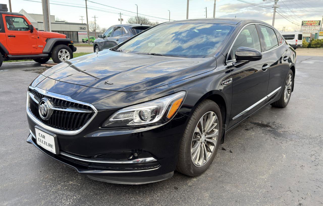 Used 2019 Buick LaCrosse Essence w/ Sun and Shade Package image 8
