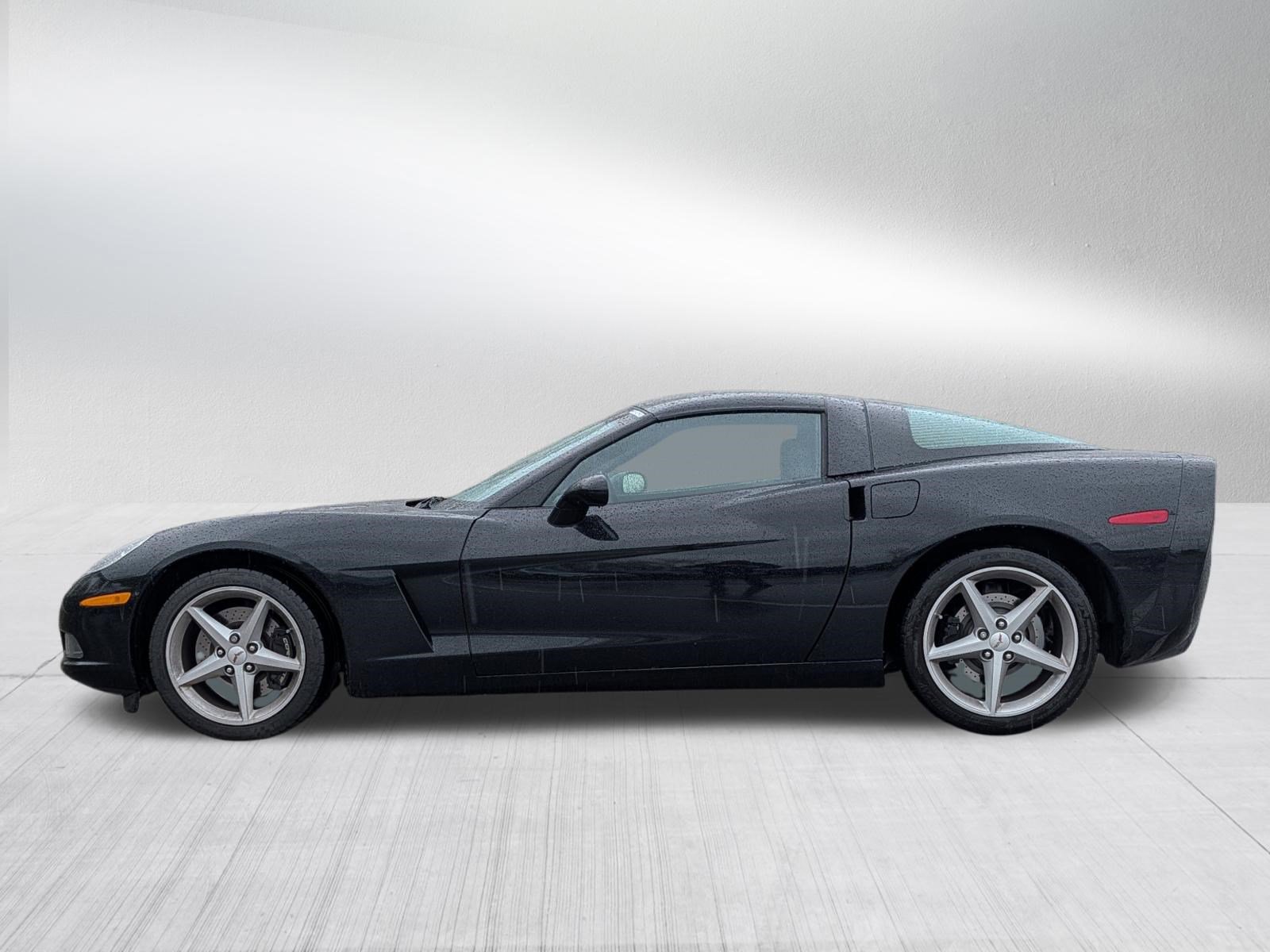Used 2013 Chevrolet Corvette Coupe RWD image 4