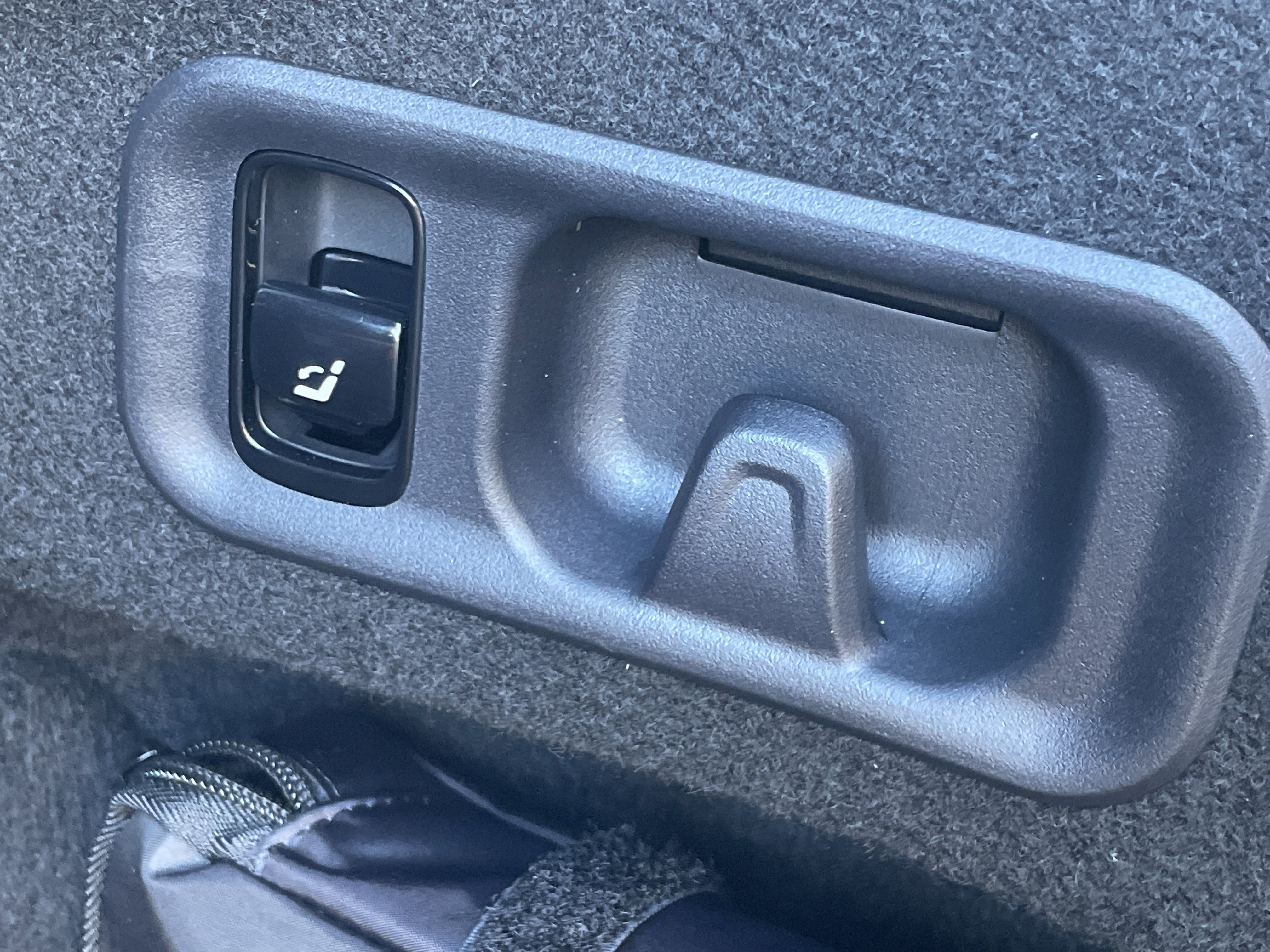 New 2026 Mercedes-Benz E 53 AMG e 4MATIC Sedan image 11