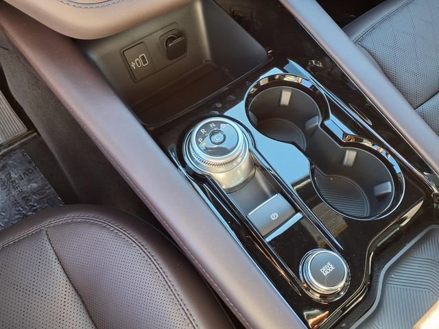 New 2026 Ford Explorer Platinum image 14