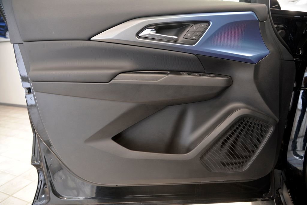 Certified 2025 Chevrolet Equinox EV LT w/ Convenience Package II image 14