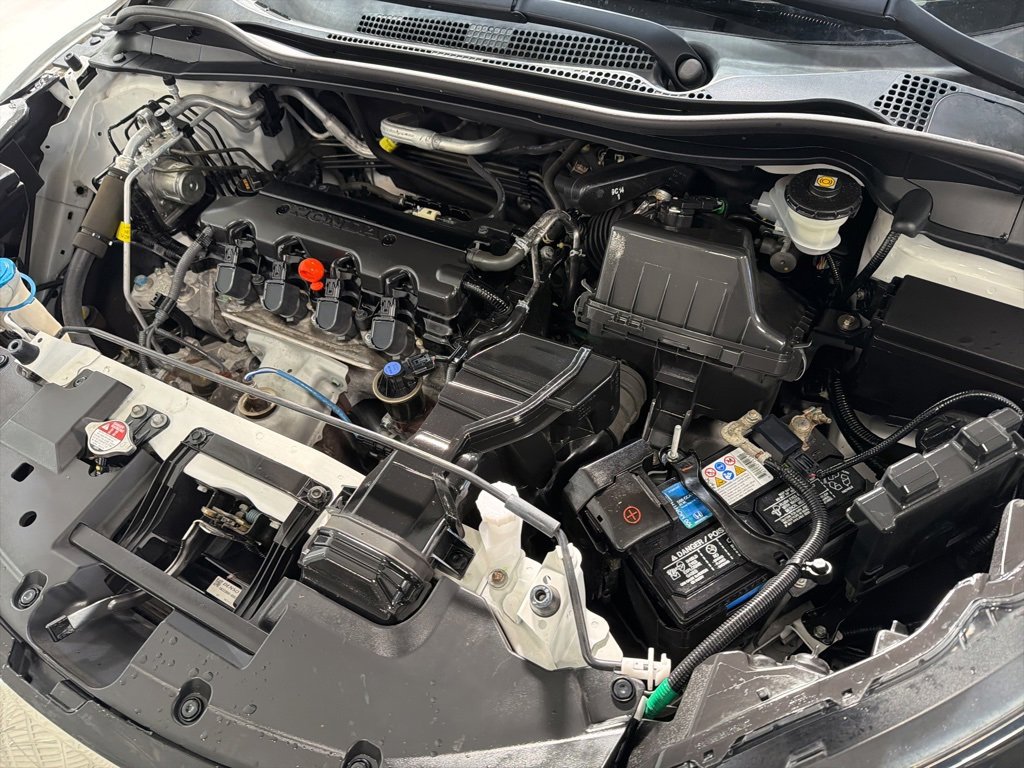 Used 2019 Honda HR-V Touring image 14