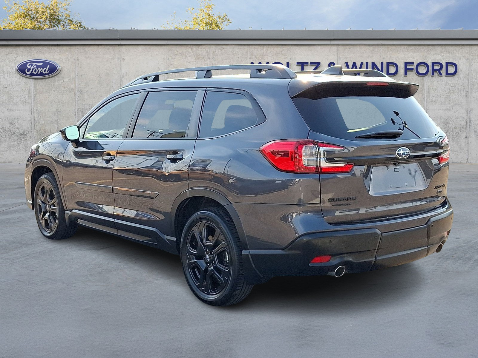 Used 2024 Subaru Ascent Onyx Edition Limited AWD/4WD image 4
