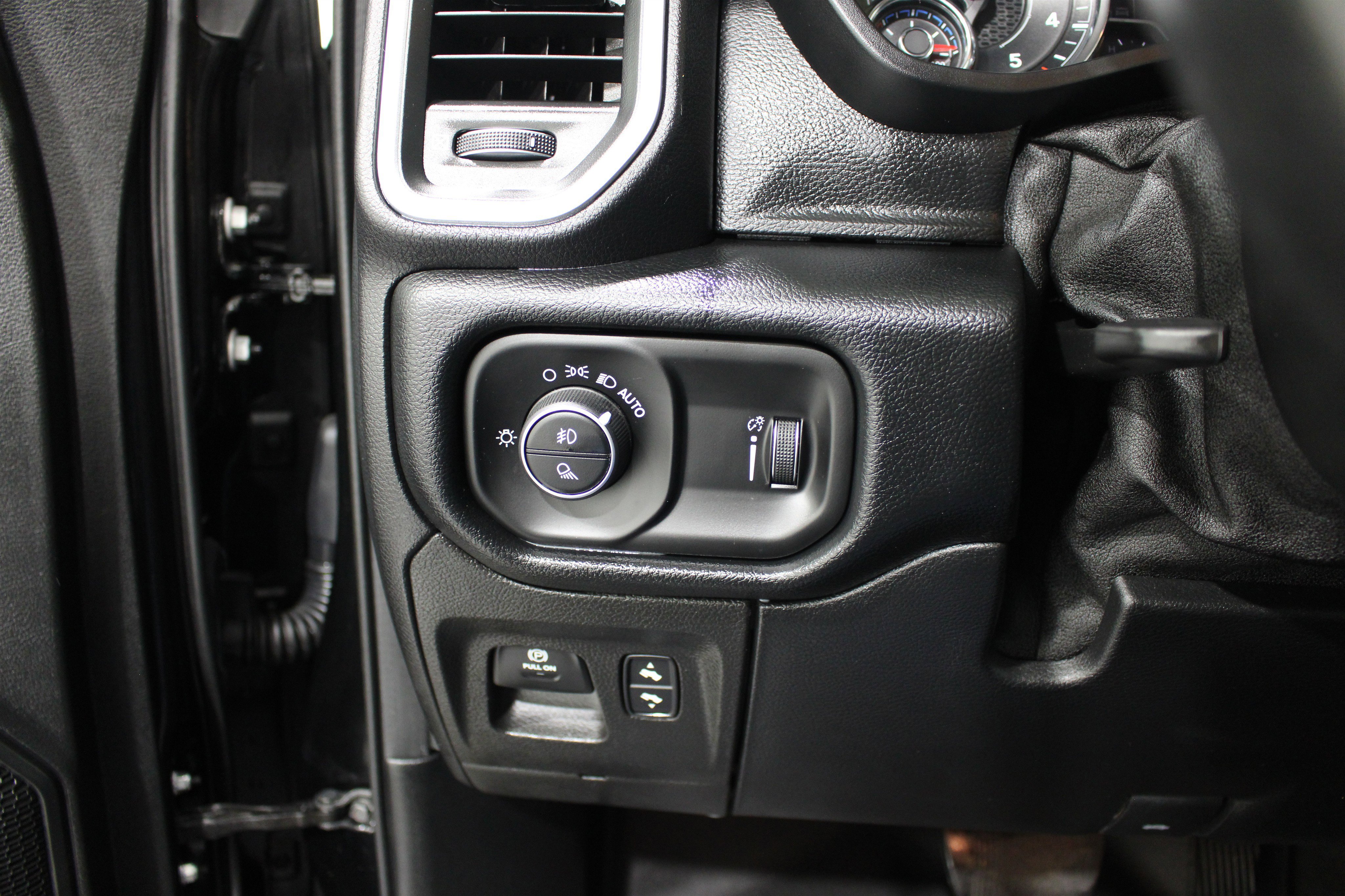 Used 2020 RAM 1500 Big Horn image 11