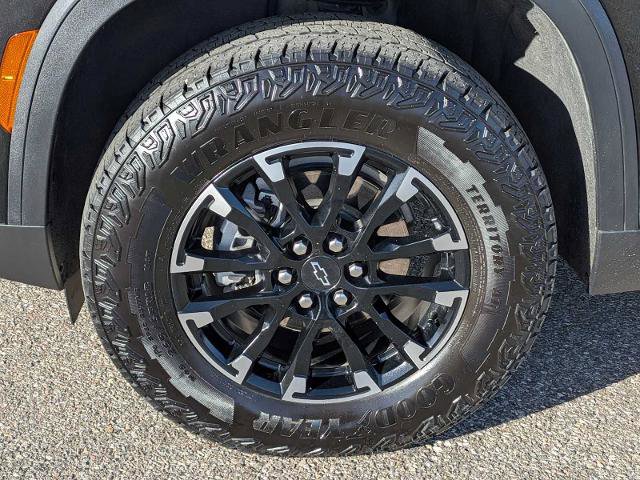 Used 2024 Chevrolet Traverse Z71 w/ Enhanced Driving Package AWD/4WD image 12