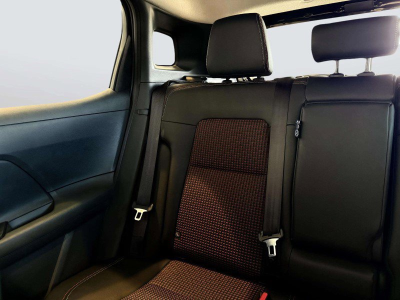 New 2026 Nissan Kicks SR w/ SR Premium Package image 24