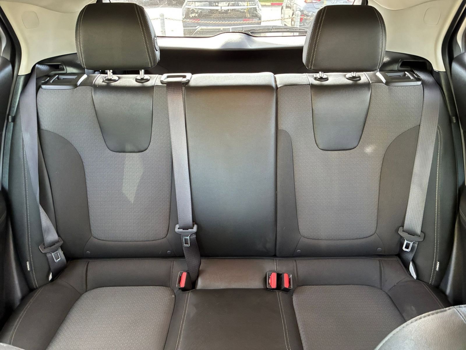 Used 2025 Buick Encore GX Preferred image 36