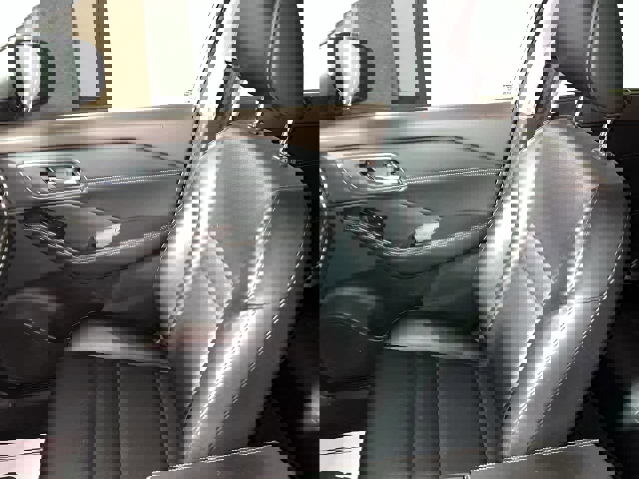 Used 2021 Nissan Rogue SV w/ Premium Package image 26