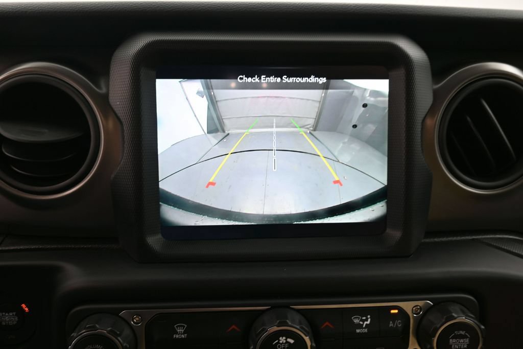 Used 2022 Jeep Wrangler Sport AWD/4WD image 13