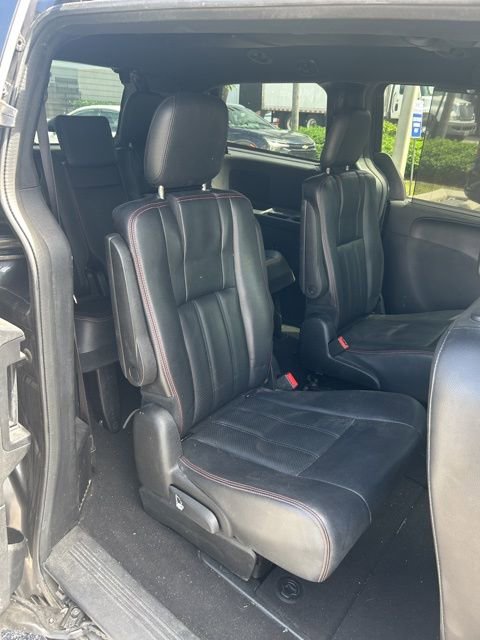 Used 2018 Dodge Grand Caravan GT FWD image 4