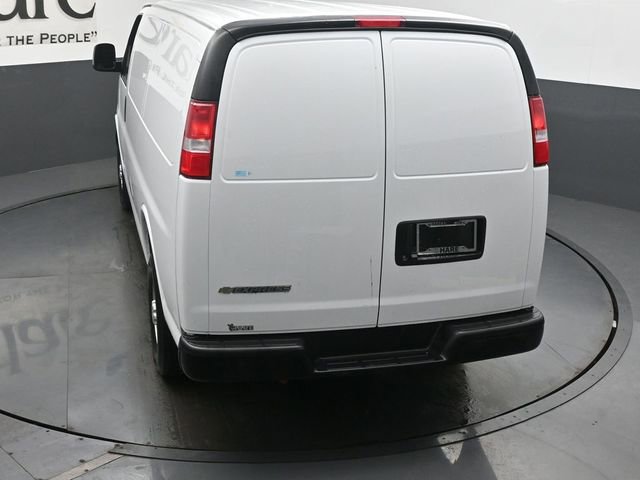 New 2026 Chevrolet Express 2500 w/ Driver Convenience Package RWD image 36