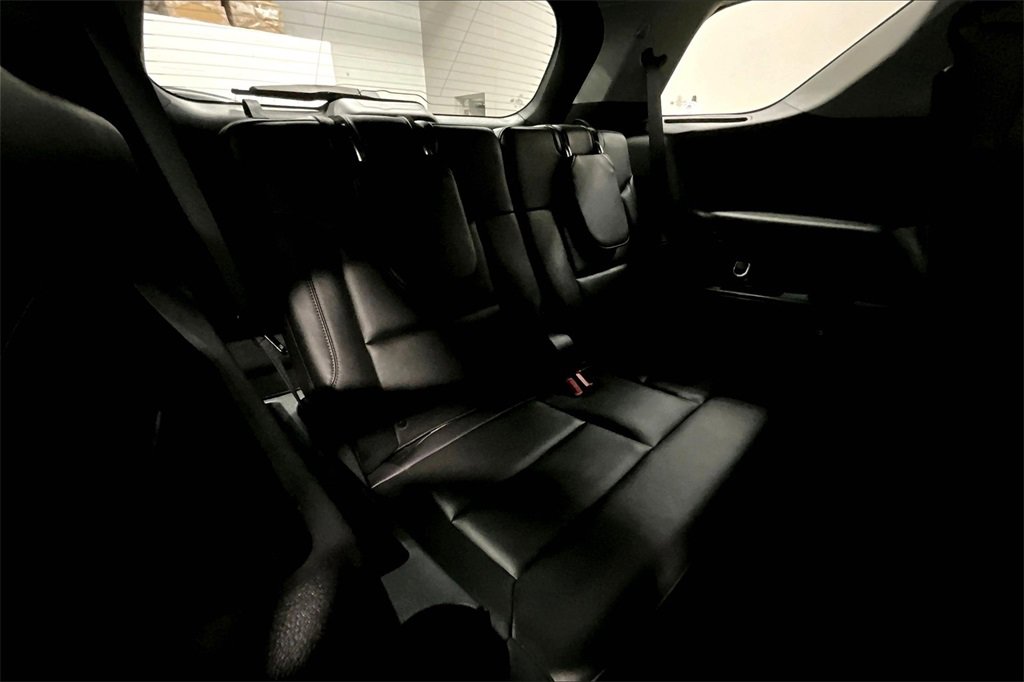 Used 2023 Ford Explorer XLT w/ Equipment Group 202A image 26