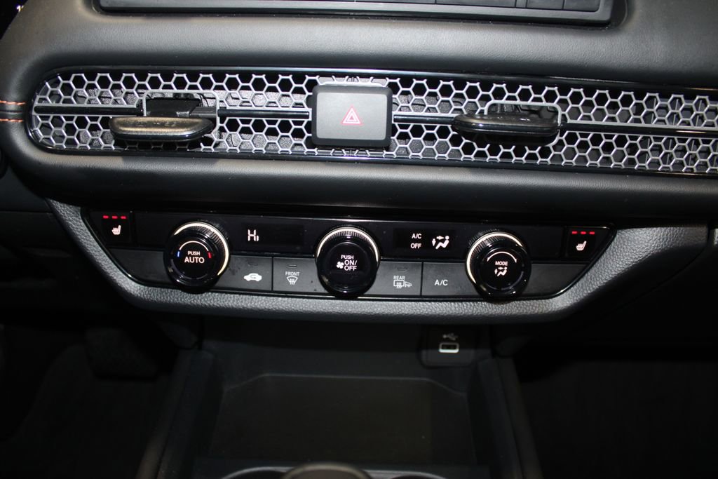 Used 2025 Honda HR-V Sport image 26