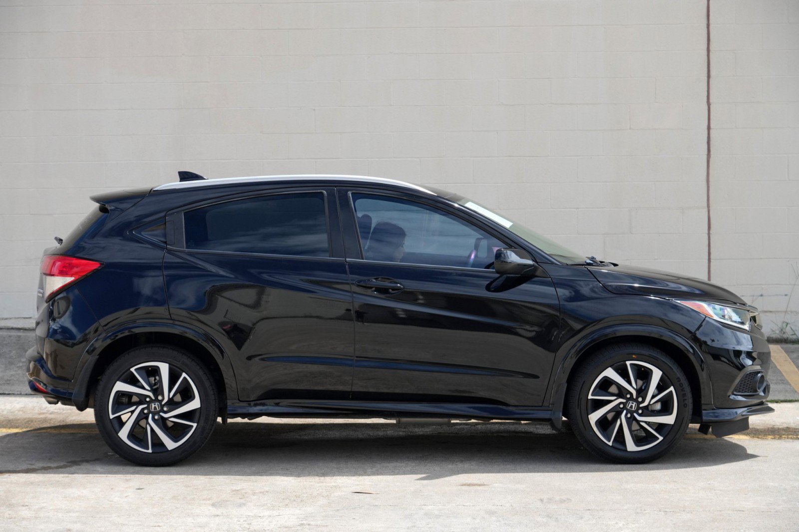 Used 2019 Honda HR-V Sport image 44