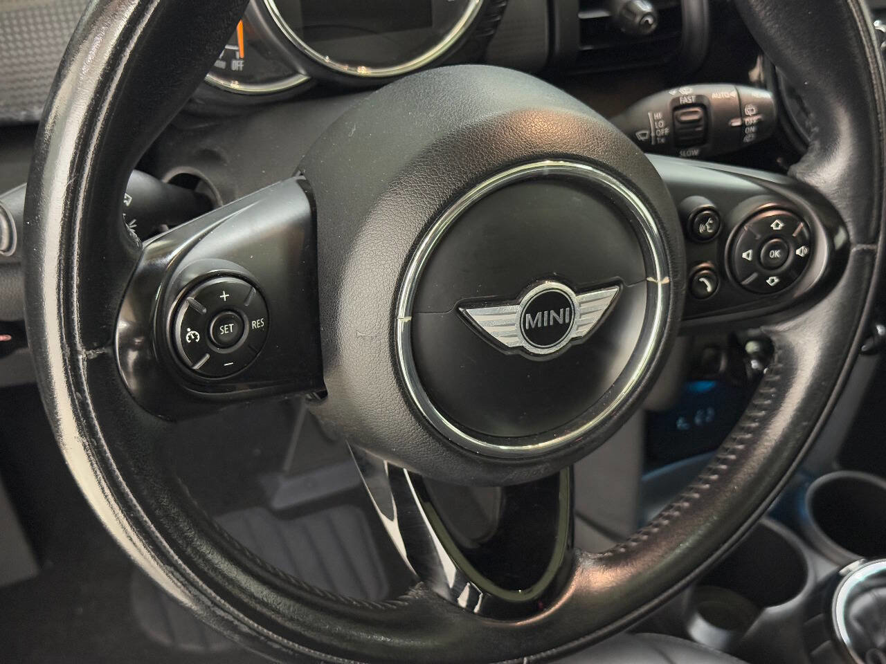 Used 2015 MINI Cooper 2-Door Hardtop image 32