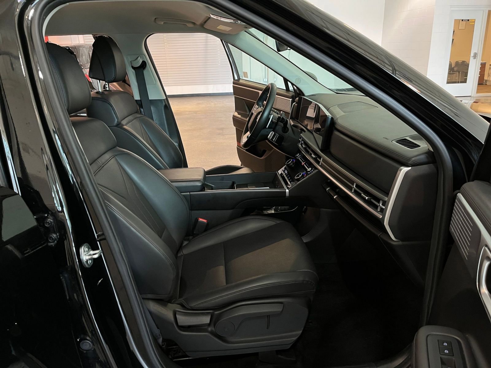 Used 2024 Hyundai Santa Fe SEL image 37