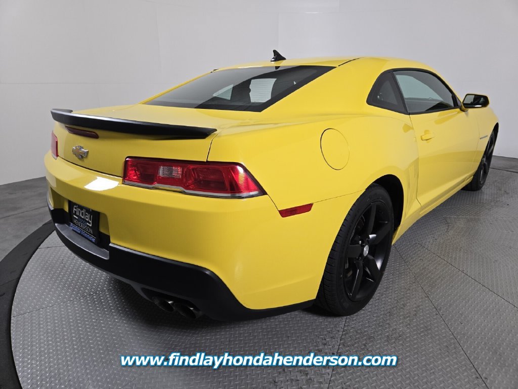 Used 2015 Chevrolet Camaro LT RWD image 6