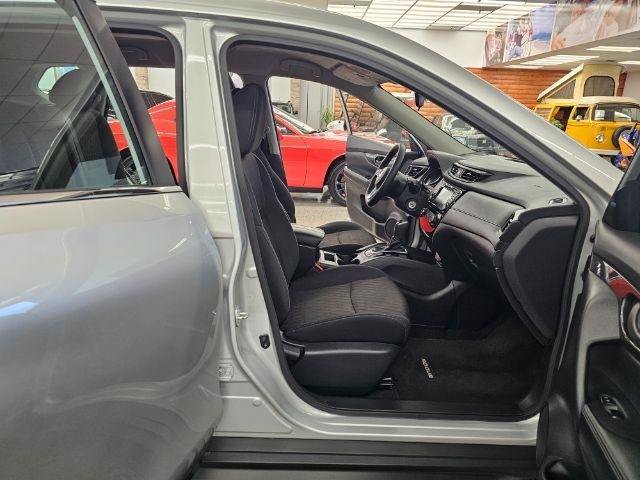 Used 2020 Nissan Rogue S AWD/4WD image 29