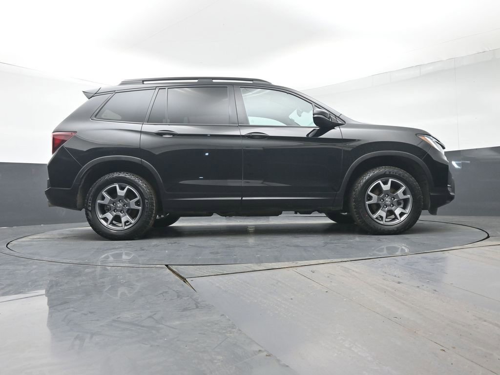 Certified 2023 Honda Passport TrailSport image 40