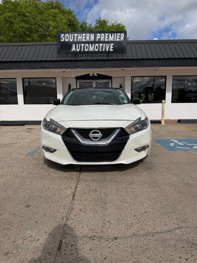 Used 2017 Nissan Maxima Platinum image 2