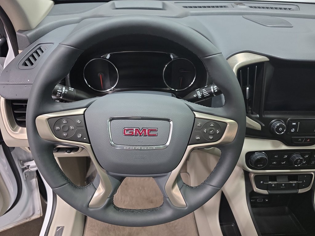 Used 2024 GMC Terrain Denali w/ Denali Premium Package image 18