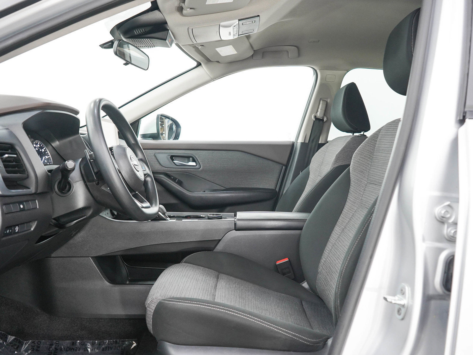 Used 2023 Nissan Rogue SV AWD/4WD image 21