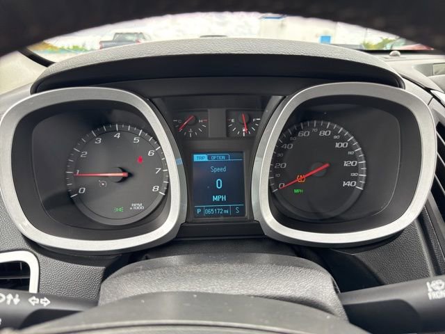 Used 2017 Chevrolet Equinox Premier w/ Enhanced Convenience Package image 3