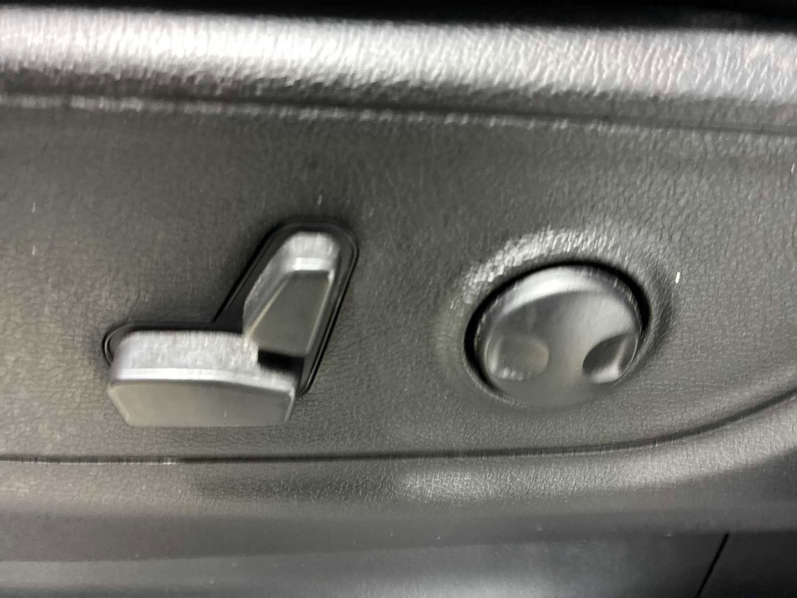 Used 2025 RAM 1500 Big Horn image 14