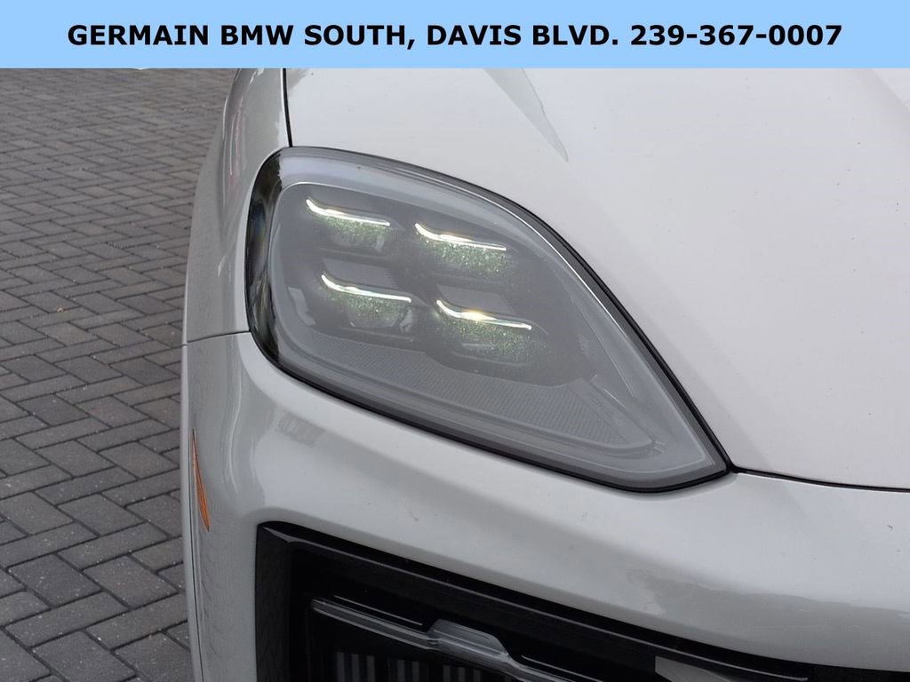 Used 2026 Porsche Cayenne GTS image 11