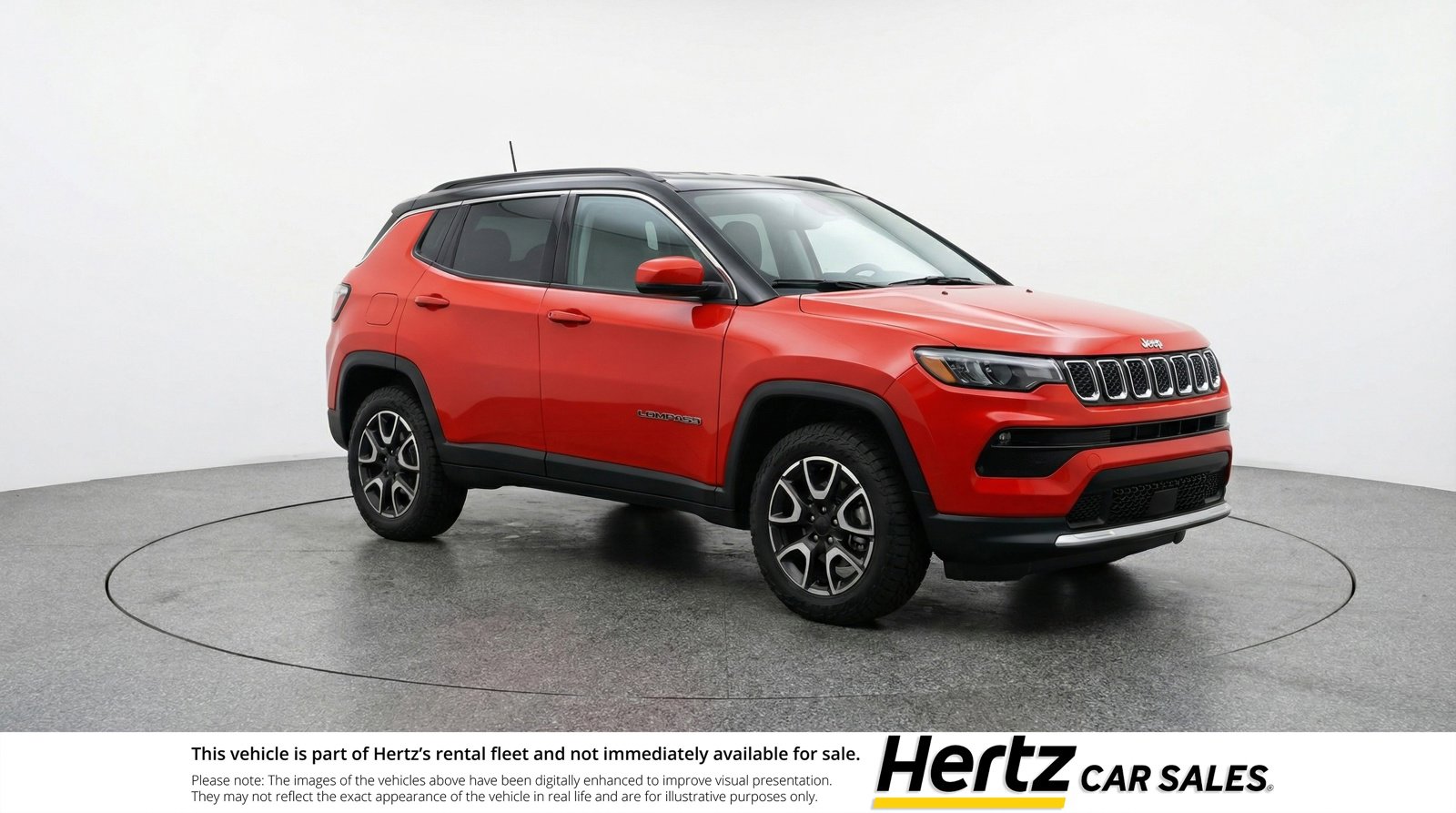 Used 2025 Jeep Compass Trailhawk image 1