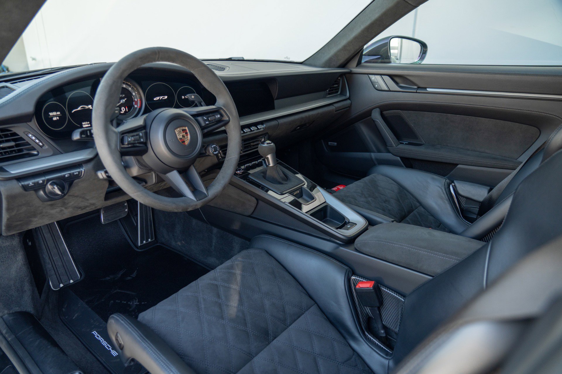 Used 2022 Porsche 911 GT3 image 35