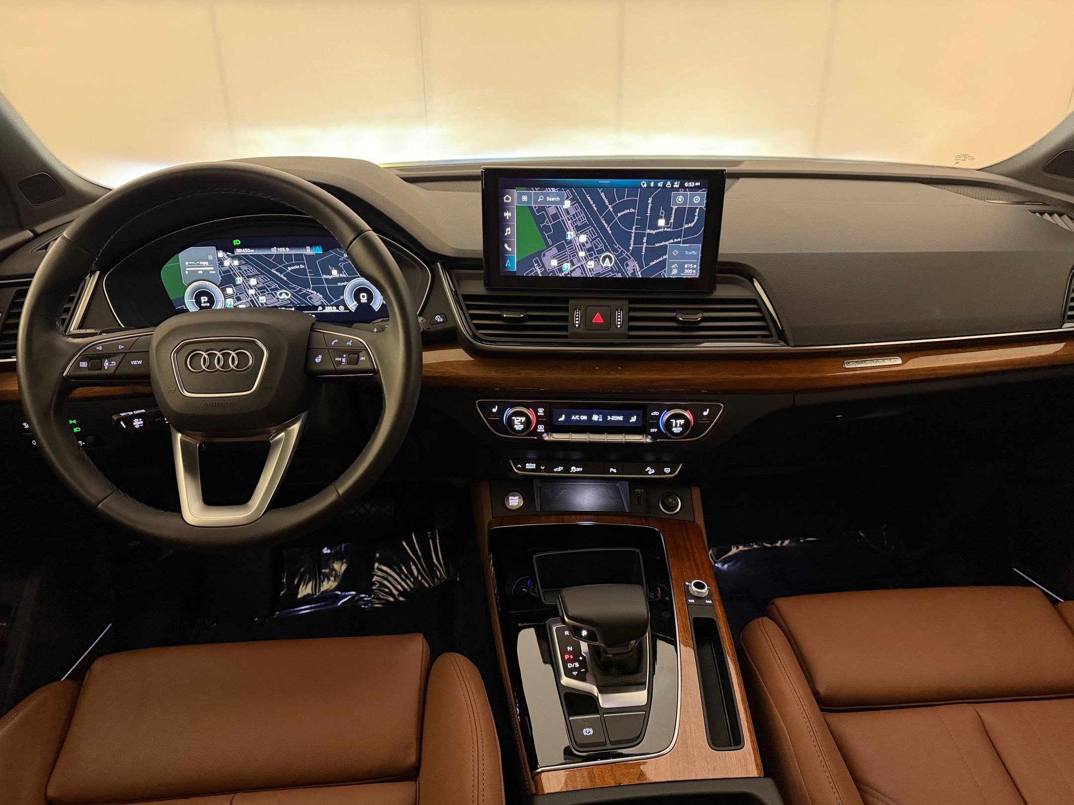 Used 2023 Audi Q5 e Premium Plus w/ Premium Plus Package AWD/4WD image 27