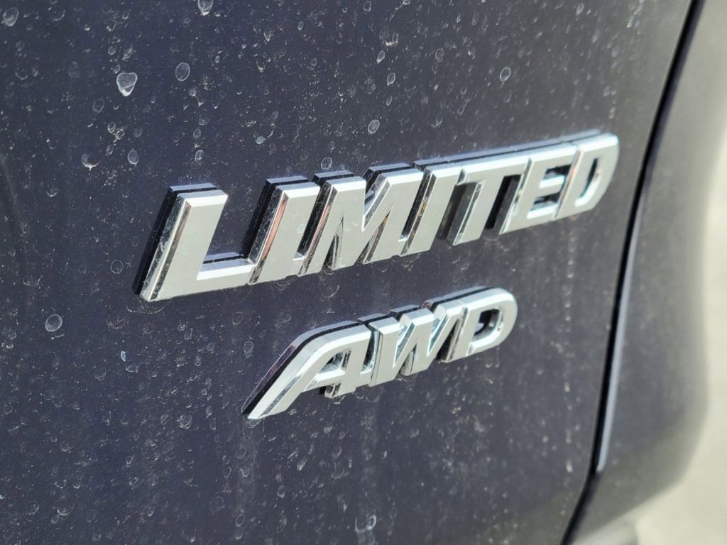 Used 2023 Toyota RAV4 Limited image 25