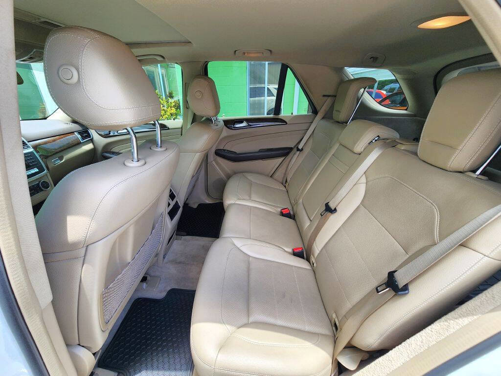 Used 2015 Mercedes-Benz ML 250 BlueTEC 4MATIC image 20