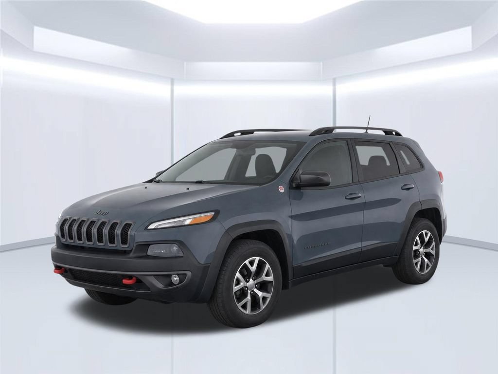 Used 2014 Jeep Cherokee Trailhawk w/ Leather Interior Group AWD/4WD image 2