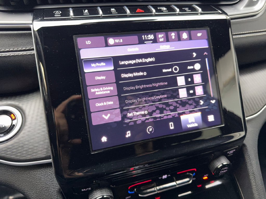 Used 2025 Jeep Grand Cherokee Laredo X AWD/4WD image 66