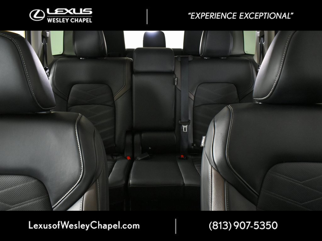 Used 2025 Nissan Pathfinder Platinum w/ Cargo Package image 30