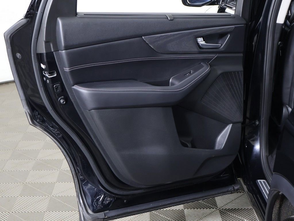 Used 2023 Acura MDX SH-AWD w/ Advance Package image 32