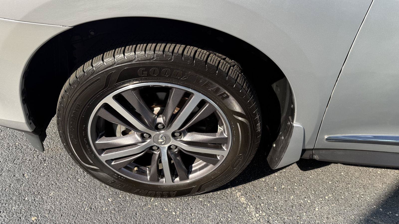 Used 2019 INFINITI QX60 Pure AWD/4WD image 19