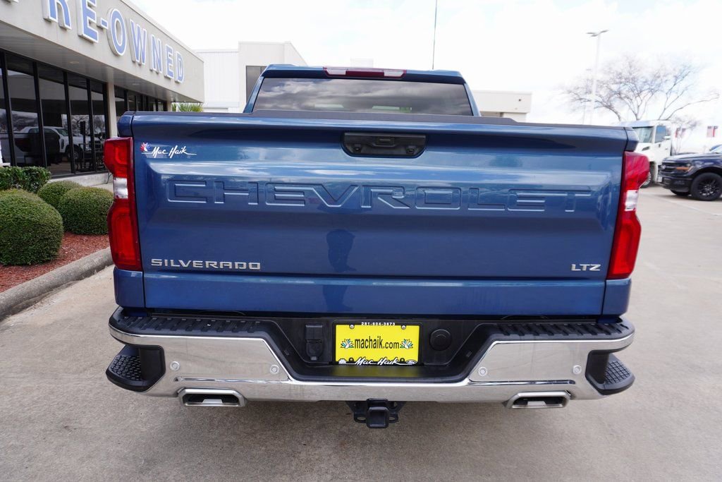 Used 2024 Chevrolet Silverado 1500 LTZ AWD/4WD image 5