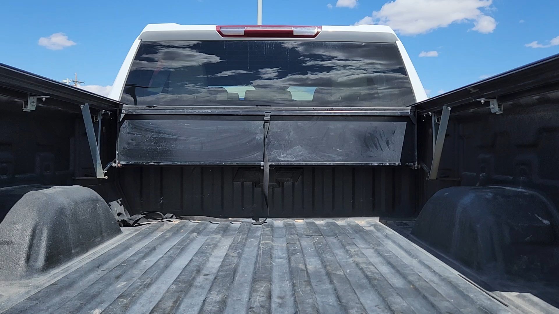 Used 2020 Chevrolet Silverado 1500 LTZ w/ Z71 Off-Road Package AWD/4WD image 19