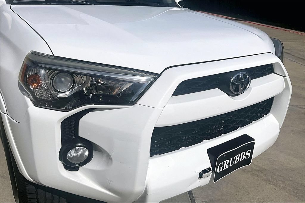 Used 2017 Toyota 4Runner SR5 RWD image 39