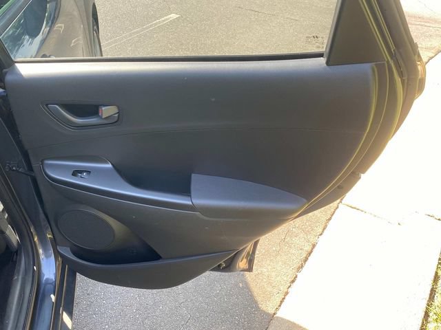 Used 2021 Hyundai Kona SEL w/ Cargo Package FWD image 33