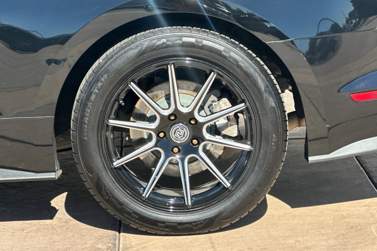 Used 2018 Ford Mustang Coupe RWD image 30