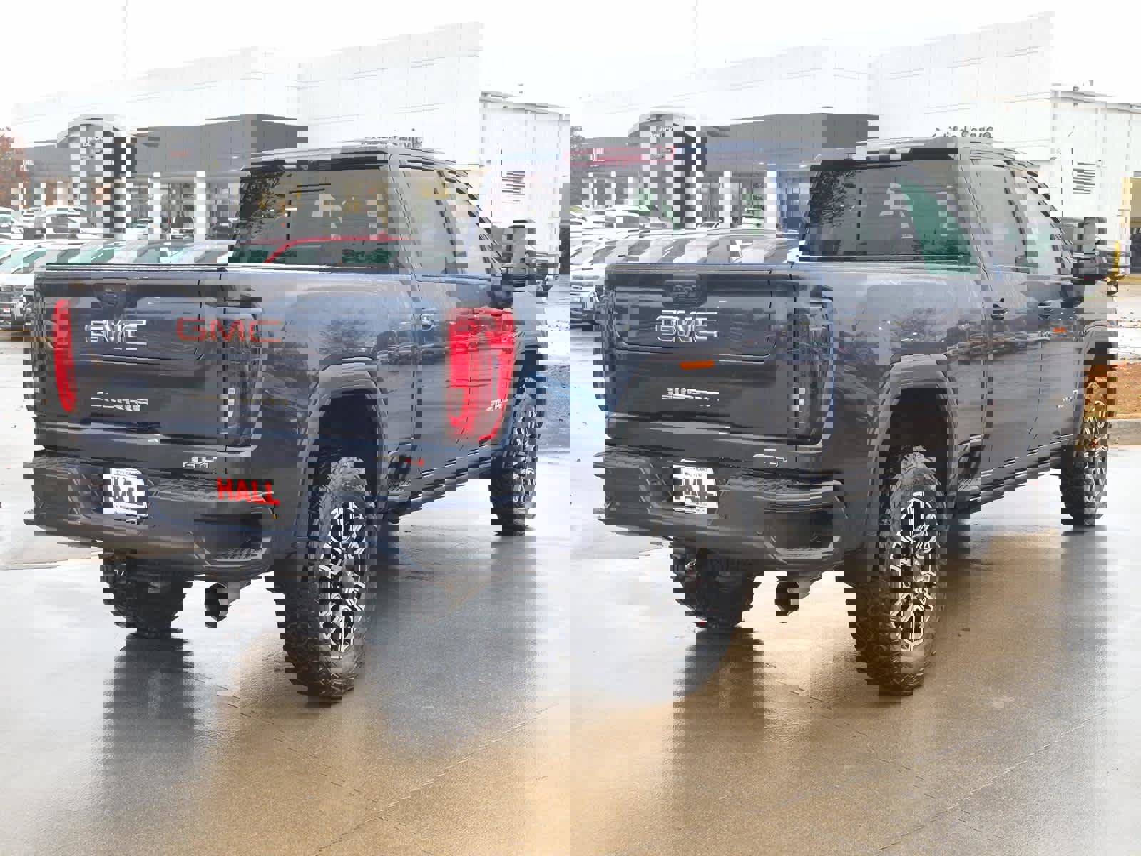 Used 2023 GMC Sierra 2500 AT4 w/ AT4 Preferred Package image 6